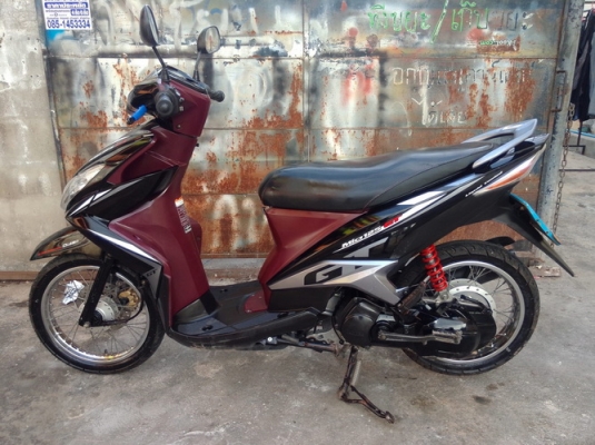 Yamaha Mio125 สีเทา-ดำ รถปี56 ราคาเบาๆครับ Yamaha Mio125 สีเทา-ดำ รถปี56 ราคาเบาๆครับ