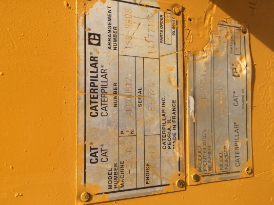 ขายรถบดถนน CATERPILLAR CS563C ตู้เก๋ง 950000 บาท