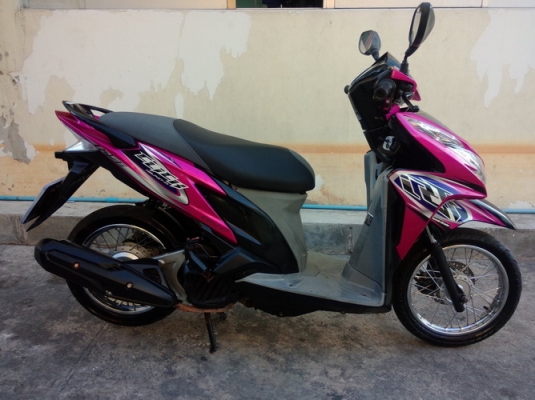 อย่างสวย Honda Click 125 i Combi ลายStreet รถปลายปี55 สวยๆครับ