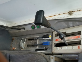 ขาย รถเกี่ยวนวดข้าว KUBOTA DC-1SU มีตู้เก๋ง สภาพ90\% เก่าญี่ปุ่น ใช้งานเพียง 103 ชม.