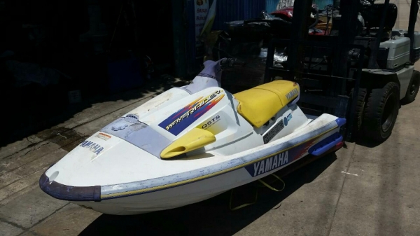 Yamaha Waverunner 700. มือสองญี่ปุ่น สภาพดี พร้อมลงน้ำ Yamaha Waverunner 700. มือสองญี่ปุ่น สภาพดี พร้อมลงน้ำ