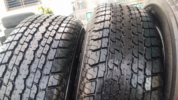 ขายล้อแม็กป้ายแดง mu-x 17" พร้อมยางปี15 ติดต่อเล็กคลองสามครับ 081-3747940