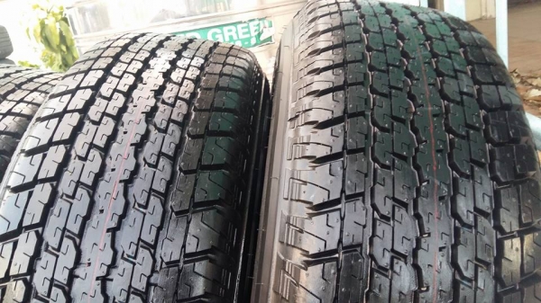 ขายล้อแม็กป้ายแดง mu-x 17" พร้อมยางปี15 ติดต่อเล็กคลองสามครับ 081-3747940