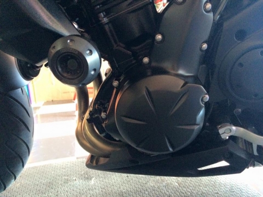 ขาย kawasaki er6n วิ่ง1,4xx ราคา 200,000 บาท