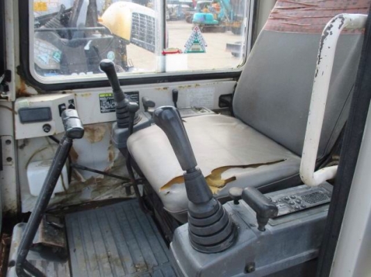 ขายรถขุดMITSUBISHI MM35B (หัวเก๋ง) เก่านอกแท้100\% เครื่องดีระบบดี ขายรถขุดMITSUBISHI MM35B (หัวเก๋ง) เก่านอกแท้100\% เครื่องดีระบบดี