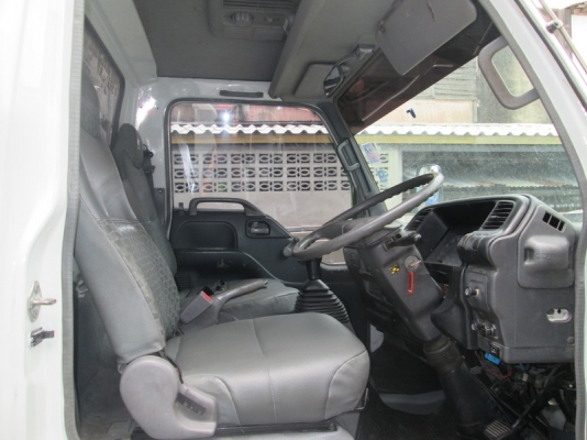 ขายIsuzu NKR 4ล้อ รถห้างรุ่นตาเพชรไฟลาย ไม่ติดเวลา ปี06.