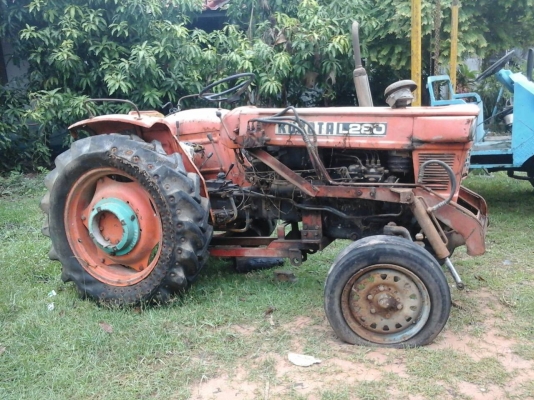 ขายตามสภาพรถไถ28แรงคูโบต้ามีดันหน้ามีพานหลังสภาพที่เห็นลดเหลือ32000บาท