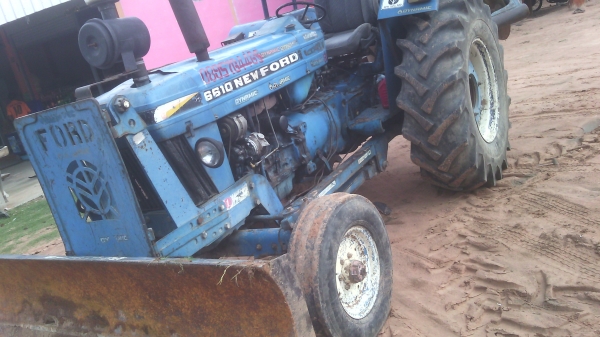 ขายรถไถฟอร์ดเสื้อลายใหญ่6600ท้ายใหญ่รถสวยพร้อมใช้ลุยงานได้เลยครับพร้อมโอน370000 ขายรถไถฟอร์ดเสื้อลายใหญ่6600ท้ายใหญ่รถสวยพร้อมใช้ลุยงานได้เลยครับพร้อมโอน370000