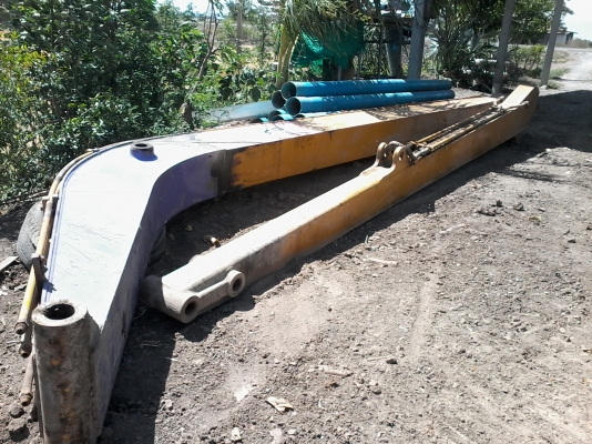 ขายชุดบูมยาว 14 เมตรใส่โคมัตสุ 120 สวยๆเก่าเก็บพร้อมใช้งาน