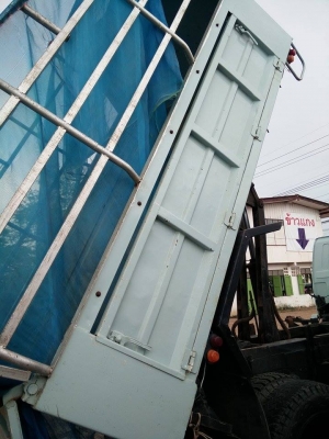 -ขาย หกล้อดั๊ม ร็อคกี้175 แรง สภาพตามรูป เอกสารพร้อมโอน