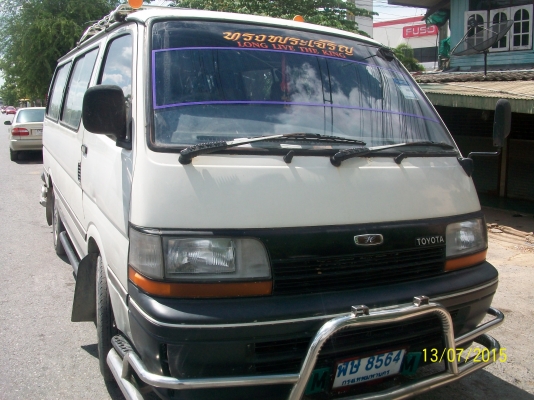 TOYOTA HIACE เครื่องแน่น สภาพสวย สีดี กันชันรอบคัน พร้อมวิ่งใช้งาน