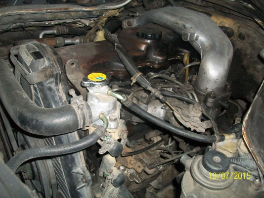 TOYOTA HIACE เครื่องแน่น สภาพสวย สีดี กันชันรอบคัน พร้อมวิ่งใช้งาน