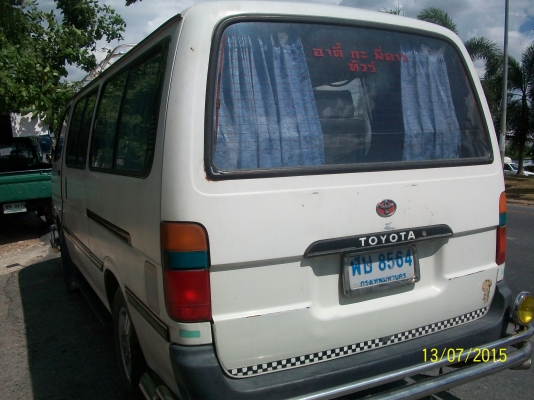 TOYOTA HIACE เครื่องแน่น สภาพสวย สีดี กันชันรอบคัน พร้อมวิ่งใช้งาน