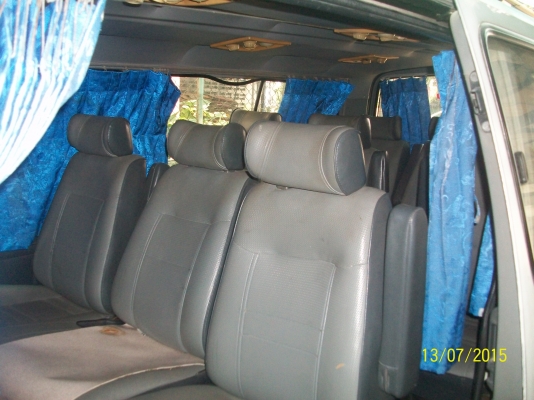 TOYOTA HIACE เครื่องแน่น สภาพสวย สีดี กันชันรอบคัน พร้อมวิ่งใช้งาน