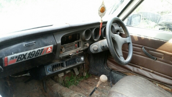 ไดฮัทซุ รถเล็กน่ารัก 2 ประตู ทะเบียนไม่ขาด พร้อทโอน รถจอดนาน ขายตามสภาพ 39,000 ไดฮัทซุ รถเล็กน่ารัก 2 ประตู ทะเบียนไม่ขาด พร้อทโอน รถจอดนาน ขายตามสภาพ 39,000