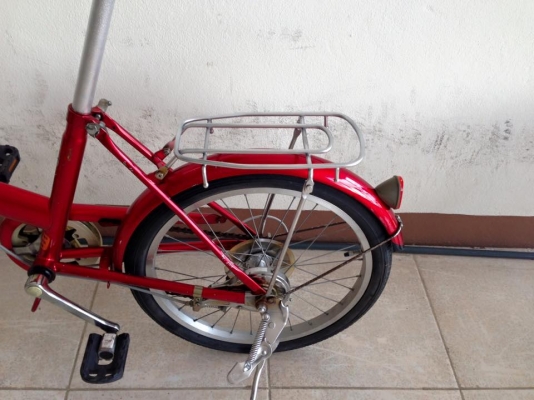 จักรยานมือสองญี่ปุ่นพับได้ เฟรมเหล็ก วงล้อ 20 มี 6 เกียร์ สีแดง