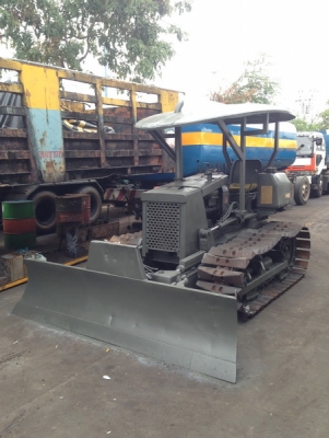 Mitsubishi BD2F รถแทรคเตอร์ตีนตะขาบ