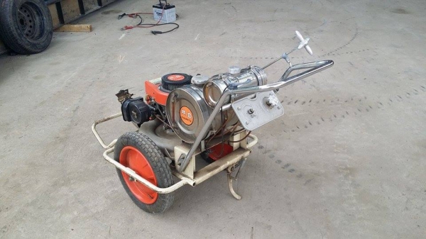 เครื่องพ่นยาแบบรถเข็นเก่าญี่ปุ่น KIORITZ รุ่น FM-4  สภาพดี เครื่องพร้อมใช้งาน  ขนาดกระทัดรัด