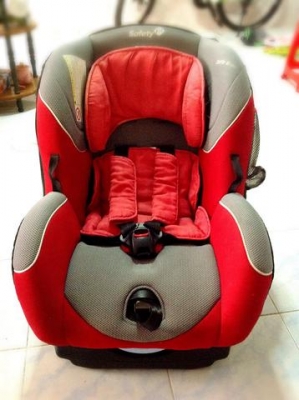ขาย Carseat Baby 0-4 ปี หิ้วเข้ามาเอง มีเอกสารคู่มือประกอบการใช้งาน