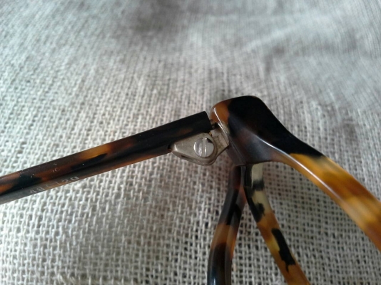 แว่นตา PUMA Germany แว่นตา PUMA Germany