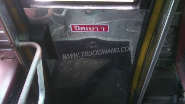 รถบัส ยี่ห้อ BENZ ขนาดความยาว  6.50  เมตร   24  ที่นั่ง เครื่อง DQ100  90 แรงม้า