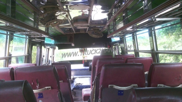 รถบัส ยี่ห้อ BENZ ขนาดความยาว  6.50  เมตร   24  ที่นั่ง เครื่อง DQ100  90 แรงม้า