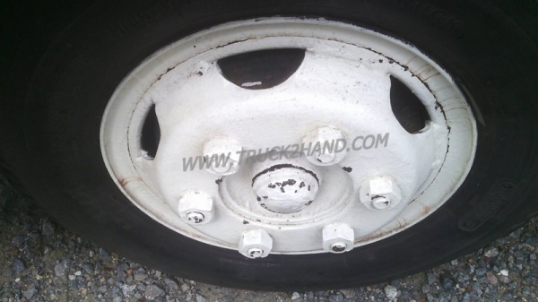 รถบัส ยี่ห้อ BENZ ขนาดความยาว  6.50  เมตร   24  ที่นั่ง เครื่อง DQ100  90 แรงม้า