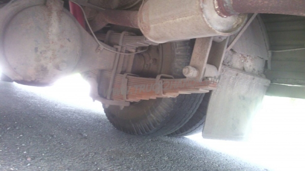 รถบัส ยี่ห้อ BENZ ขนาดความยาว  6.50  เมตร   24  ที่นั่ง เครื่อง DQ100  90 แรงม้า