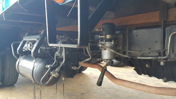 ขายด่วนสิบล้อร็อก195เพลาเดียว ปี39นางฟ้าแท้ รถสวยจัด เดิมมาก สดจริง เดิมทุกชิ้น คัสซีสวยทั้งเส้น เครื่องไม่เคยแกะ การันตีความสวย คันนี้ซื้อไปใช้อย่างเดียวไม่ต้องซ่อม รถสภาพนี้หายากคับ