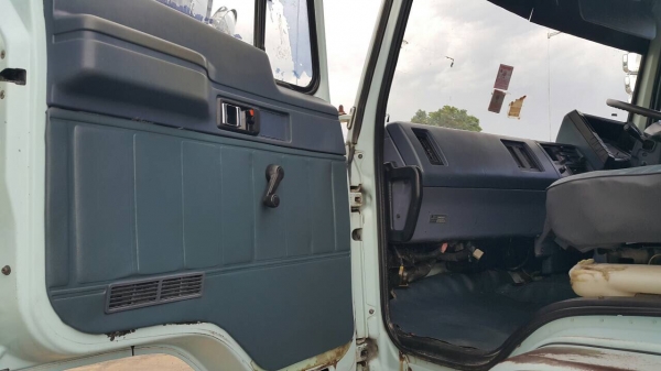 ขายด่วนสิบล้อร็อก195เพลาเดียว ปี39นางฟ้าแท้ รถสวยจัด เดิมมาก สดจริง เดิมทุกชิ้น คัสซีสวยทั้งเส้น เครื่องไม่เคยแกะ การันตีความสวย คันนี้ซื้อไปใช้อย่างเดียวไม่ต้องซ่อม รถสภาพนี้หายากคับ