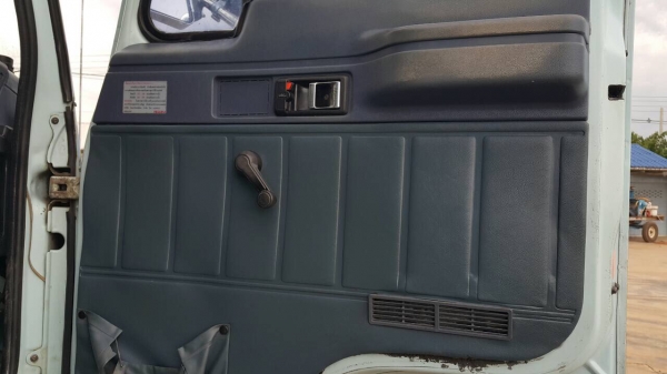 ขายด่วนสิบล้อร็อก195เพลาเดียว ปี39นางฟ้าแท้ รถสวยจัด เดิมมาก สดจริง เดิมทุกชิ้น คัสซีสวยทั้งเส้น เครื่องไม่เคยแกะ การันตีความสวย คันนี้ซื้อไปใช้อย่างเดียวไม่ต้องซ่อม รถสภาพนี้หายากคับ