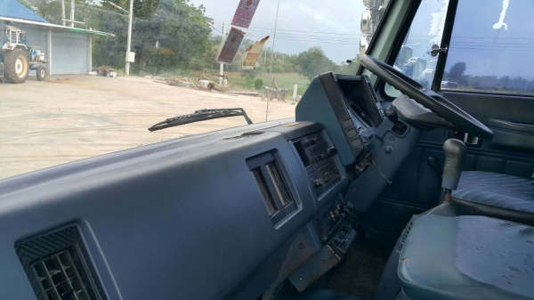 ขายด่วนสิบล้อร็อก195เพลาเดียว ปี39นางฟ้าแท้ รถสวยจัด เดิมมาก สดจริง เดิมทุกชิ้น คัสซีสวยทั้งเส้น เครื่องไม่เคยแกะ การันตีความสวย คันนี้ซื้อไปใช้อย่างเดียวไม่ต้องซ่อม รถสภาพนี้หายากคับ