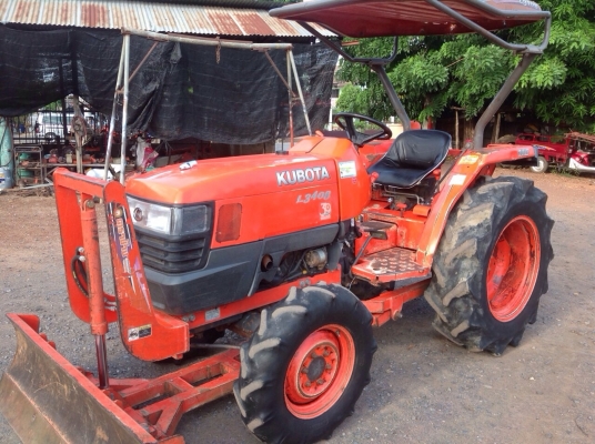 แทรกเตอร์คูโบต้า 3408 พร้อมใบดันหน้าและผาน6 สภาพเดิมๆ พร้อมใช้งาน