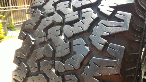 ขายล้อใหม่ ล้อเล็บเหยี่ยว Rhino 8 x 16 พร้อมยาง BF ขายล้อใหม่ ล้อเล็บเหยี่ยว Rhino 8 x 16 พร้อมยาง BF