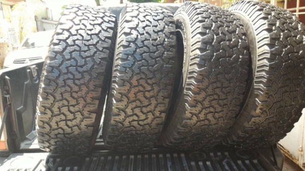 ขายล้อใหม่ ล้อเล็บเหยี่ยว Rhino 8 x 16 พร้อมยาง BF ขายล้อใหม่ ล้อเล็บเหยี่ยว Rhino 8 x 16 พร้อมยาง BF