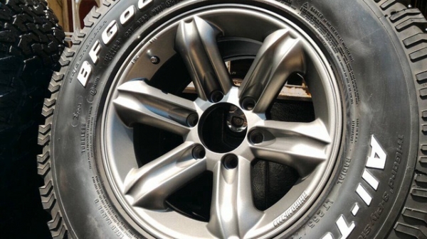 ขายล้อใหม่ ล้อเล็บเหยี่ยว Rhino 8 x 16 พร้อมยาง BF ขายล้อใหม่ ล้อเล็บเหยี่ยว Rhino 8 x 16 พร้อมยาง BF