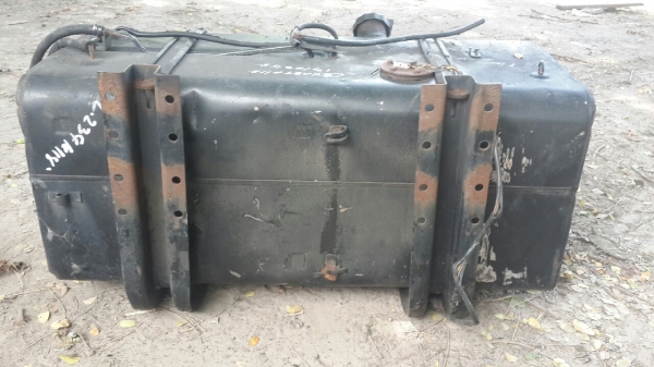 ขายด่วนถังน้ำมันใส่ isuzu nkr เก่านอก