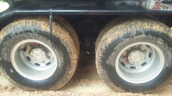 ขายหัวลากไอ้หลง MMTFN627 เครื่อง 260 แรงม้า แก๊ส NGV พร้อมหางเทนเลอร์ 3 เพลา 12 เมตร อู่ PANUS ทะเบียนพร้อมโอนครับ ขายหัวลากไอ้หลง MMTFN627 เครื่อง 260 แรงม้า แก๊ส NGV พร้อมหางเทนเลอร์ 3 เพลา 12 เมตร อู่ PANUS ทะเบียนพร้อมโอนครับ