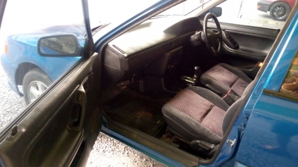 ขาย 323 คัลเรอร์คี ปี93 ตัวtopติดLPGไฟฟ้าทั้งคัน