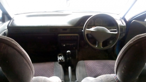 ขาย 323 คัลเรอร์คี ปี93 ตัวtopติดLPGไฟฟ้าทั้งคัน