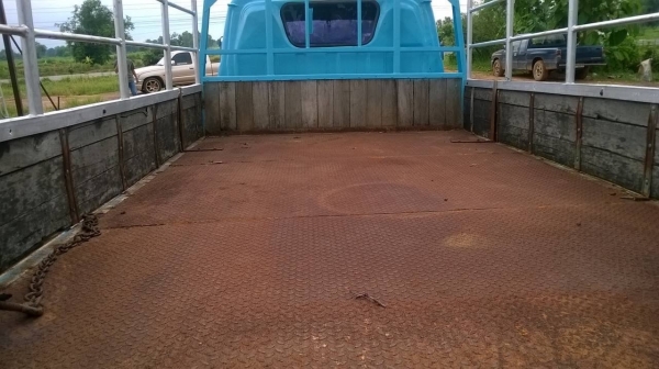 ขาย 6 ล้อ ISUZU KS เครื่อง 4BD1 115 แรงม้า คัสซีสวยตลอดเส้น เก๋งสวยไม่ผุ มีคอกเหล็กพร้อมบรรทุก ทะเบียนพร้อมโอนครับ