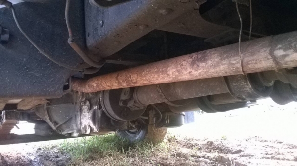 ขาย 6 ล้อ ISUZU KS เครื่อง 4BD1 115 แรงม้า คัสซีสวยตลอดเส้น เก๋งสวยไม่ผุ มีคอกเหล็กพร้อมบรรทุก ทะเบียนพร้อมโอนครับ