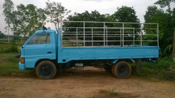 ขาย 6 ล้อ ISUZU KS เครื่อง 4BD1 115 แรงม้า คัสซีสวยตลอดเส้น เก๋งสวยไม่ผุ มีคอกเหล็กพร้อมบรรทุก ทะเบียนพร้อมโอนครับ