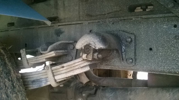 ขาย 6 ล้อ ISUZU KS เครื่อง 4BD1 115 แรงม้า คัสซีสวยตลอดเส้น เก๋งสวยไม่ผุ มีคอกเหล็กพร้อมบรรทุก ทะเบียนพร้อมโอนครับ