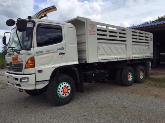 ขายรถ10ล้อดั้มพ์ HINO FM1ANKD เครื่อง 344แรงม้า ซิริ500 วิ่ง 10231กิโลปี54 สวยมาก สนใจโทร 081-970-10