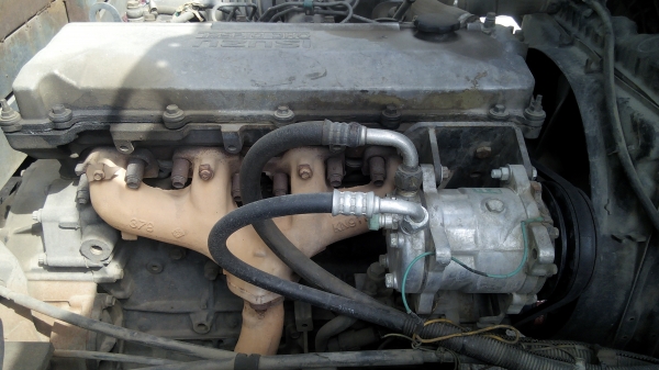 ขาย ISUZU NPR 120 ปี 42 รถพร้อมใช้งาน สนใจติดต่อโทร 085-2762725 (แมน)