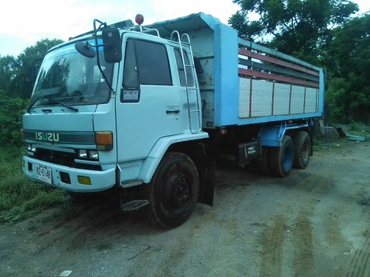 สิบล้อดั้ม อีซูซู ร็อคกี่ FVZ32 MZPR 195แรง 2 เพา สโลส สภาพดีเดิมสวยพร้อมลุยไม่ต้องซ้อมใช้งานเลยครับ เล่มทะเบียนพร้อมโอน