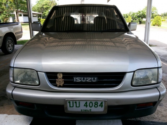 ขาย isuzu ดรากอน 2.8 เกียร์ออโต้ 185000 สนใจติดต่อ 0851774688 เก๋