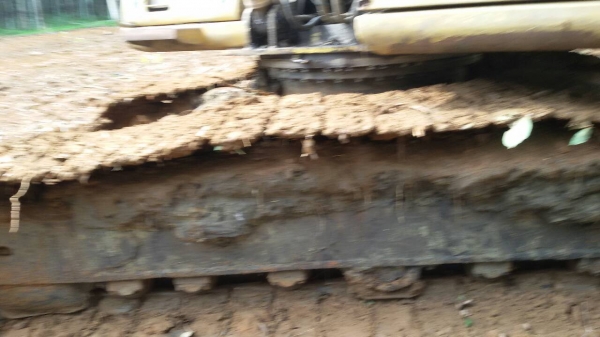 ขายรถแบคโฮ KOMATSU PC200-6 เอกสารอินวอย ซีเรียล 80000 หมื่นกว่า ราคา 1000000