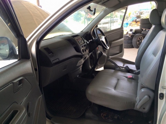 ขายวีโก้ตอนเดียว ปี49 เดิมๆบางๆ พร้อมใช้งานราคาเบาๆครับ ขายวีโก้ตอนเดียว ปี49 เดิมๆบางๆ พร้อมใช้งานราคาเบาๆครับ